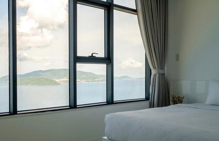 Infinity Sea View Apartment Nha Trang Buitenkant foto