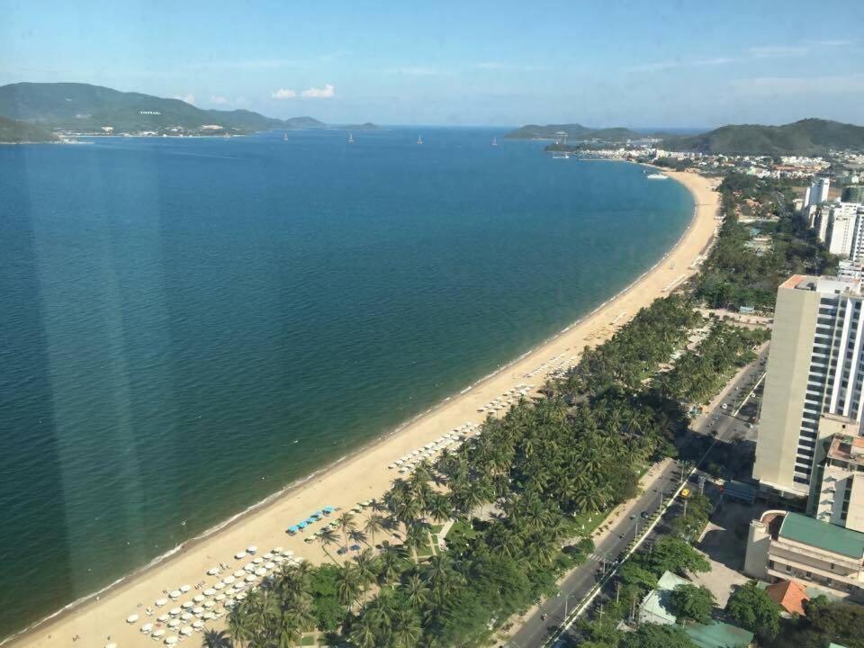 Infinity Sea View Apartment Nha Trang Buitenkant foto