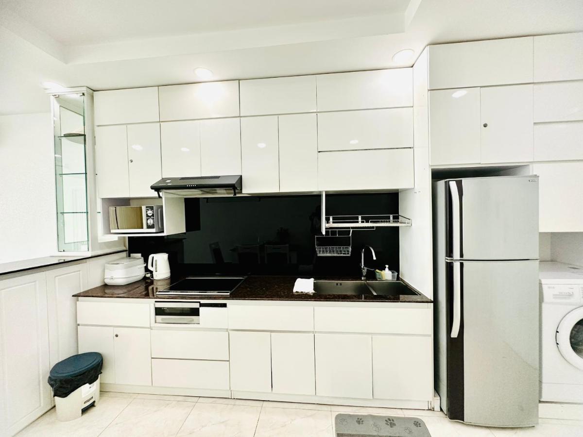 Infinity Sea View Apartment Nha Trang Buitenkant foto