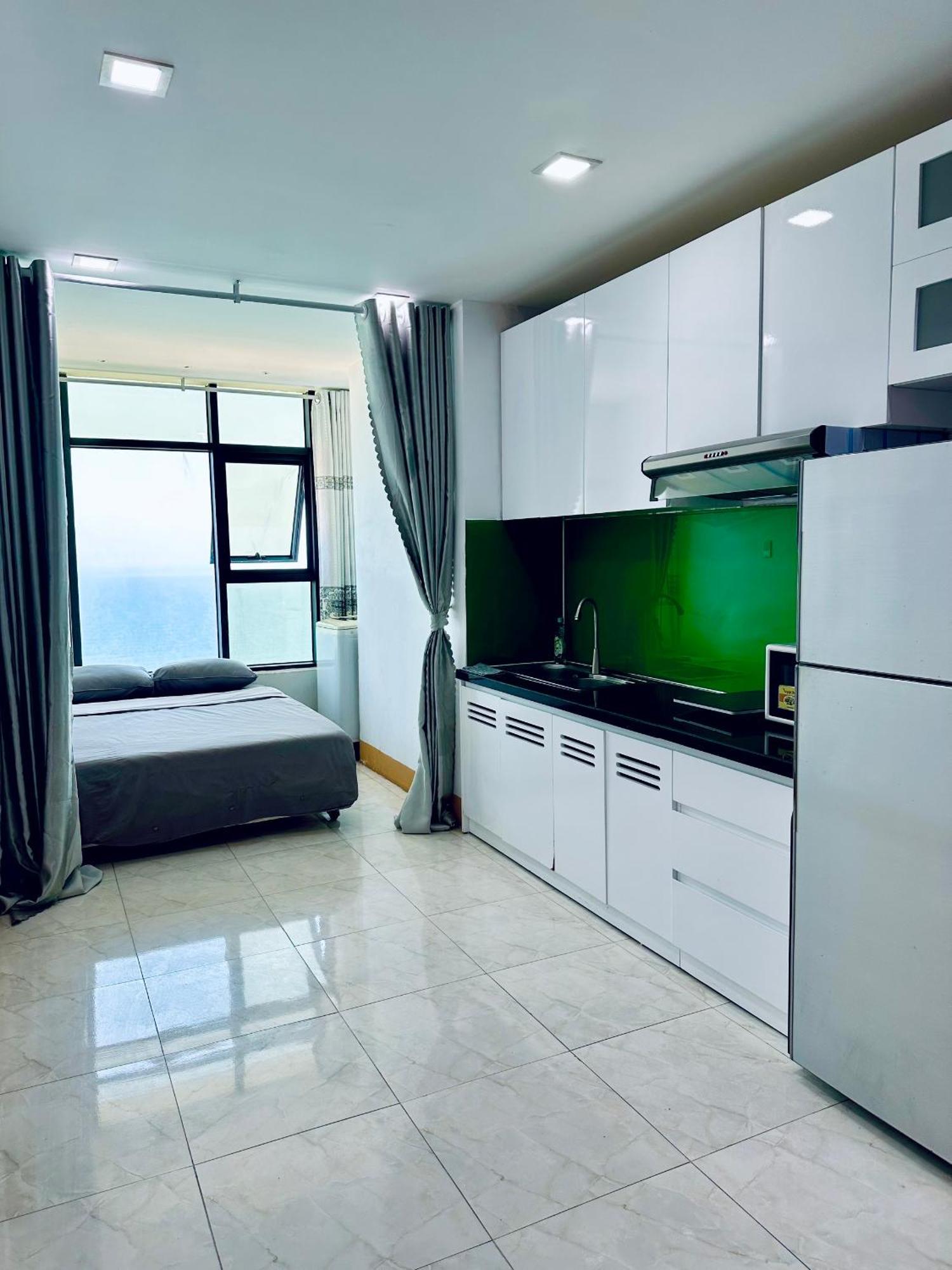 Infinity Sea View Apartment Nha Trang Buitenkant foto