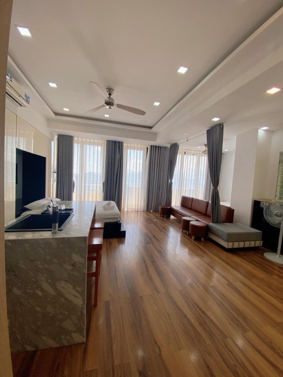 Infinity Sea View Apartment Nha Trang Buitenkant foto