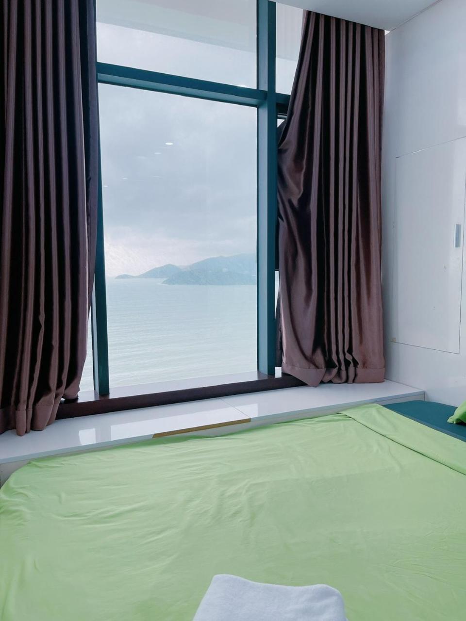 Infinity Sea View Apartment Nha Trang Buitenkant foto