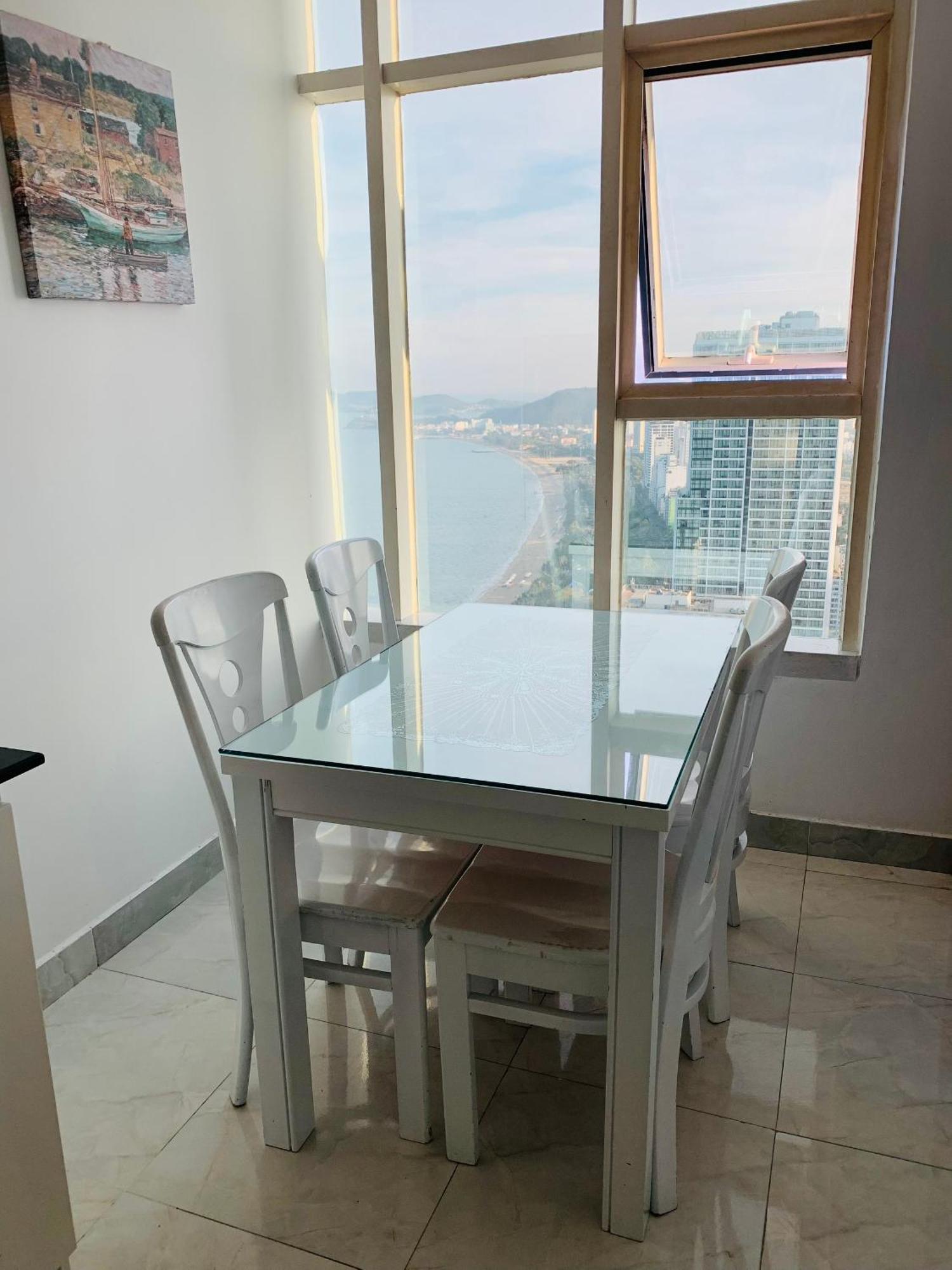 Infinity Sea View Apartment Nha Trang Buitenkant foto