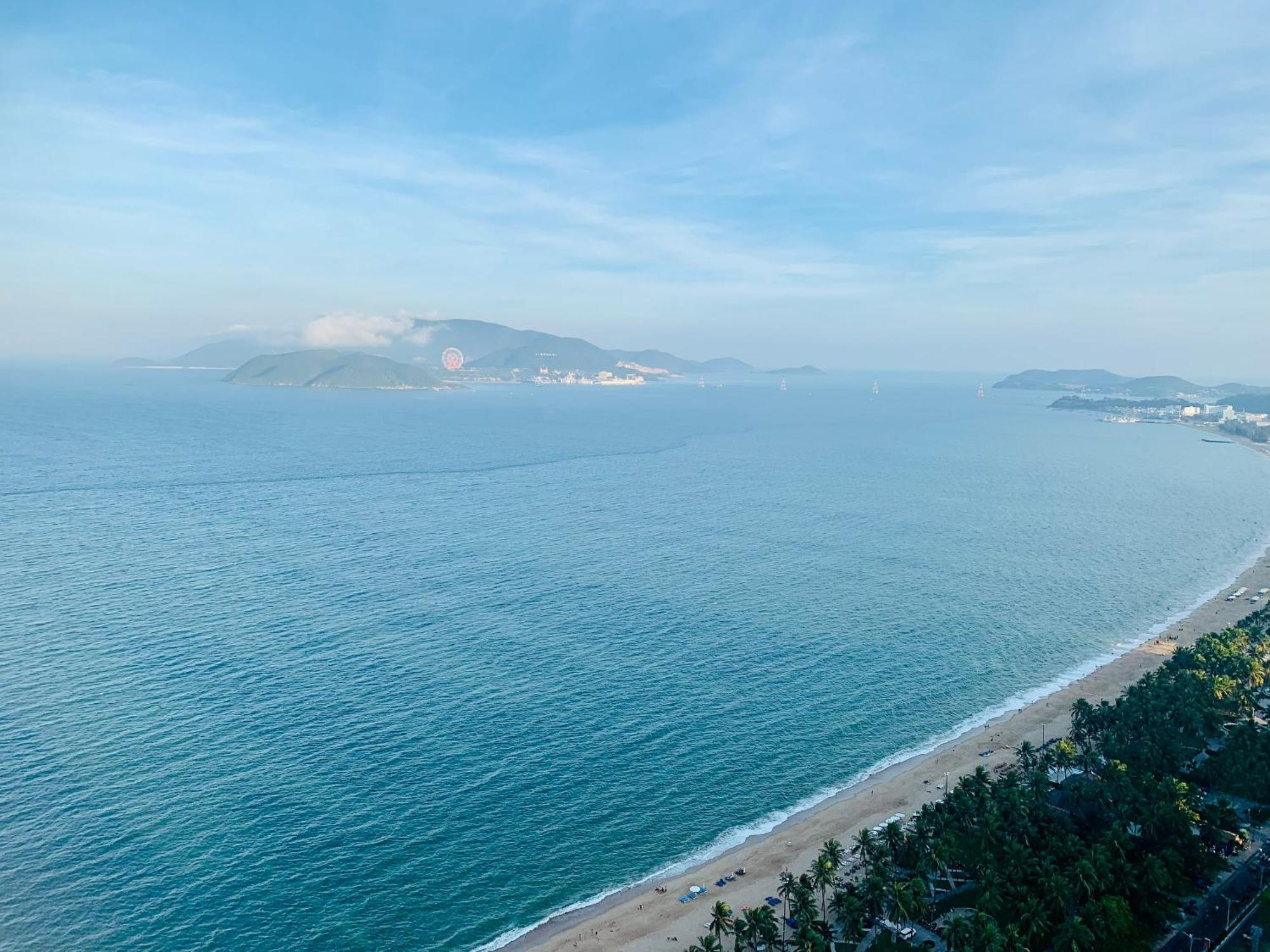 Infinity Sea View Apartment Nha Trang Buitenkant foto