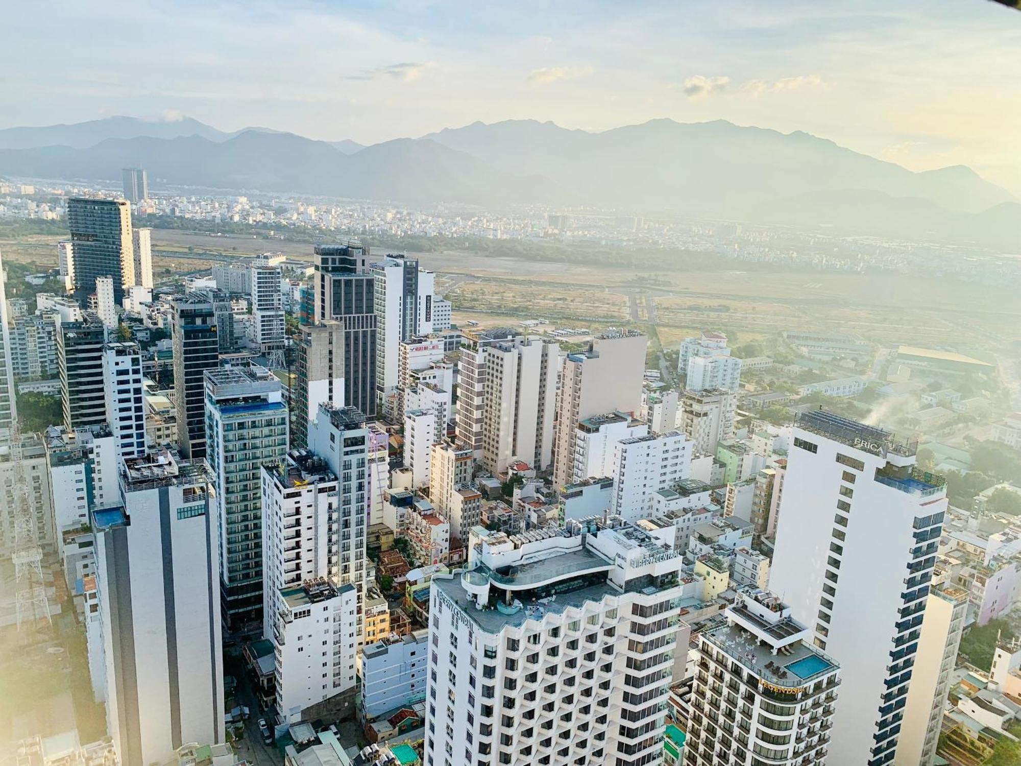 Infinity Sea View Apartment Nha Trang Buitenkant foto
